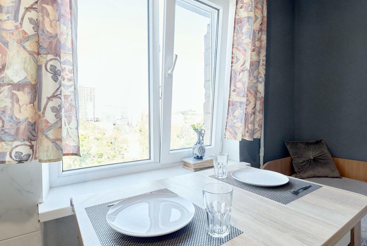 L3-82 Main Street- Modern New Three 3 Separate 3Bedrooms 100 M2 - Central Location, Metro Palace Of Sports - Gulliver Mall, Arena City Κίεβο Εξωτερικό φωτογραφία