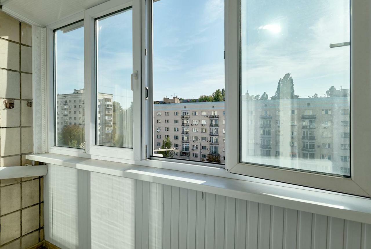 L3-82 Main Street- Modern New Three 3 Separate 3Bedrooms 100 M2 - Central Location, Metro Palace Of Sports - Gulliver Mall, Arena City Κίεβο Εξωτερικό φωτογραφία